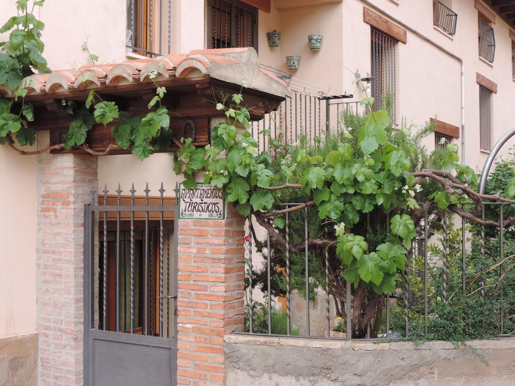 Apartamentos Turisticos El Refugio Mora de Rubielos Luaran gambar