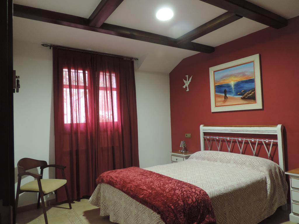 Apartamentos Turisticos El Refugio Mora de Rubielos Luaran gambar
